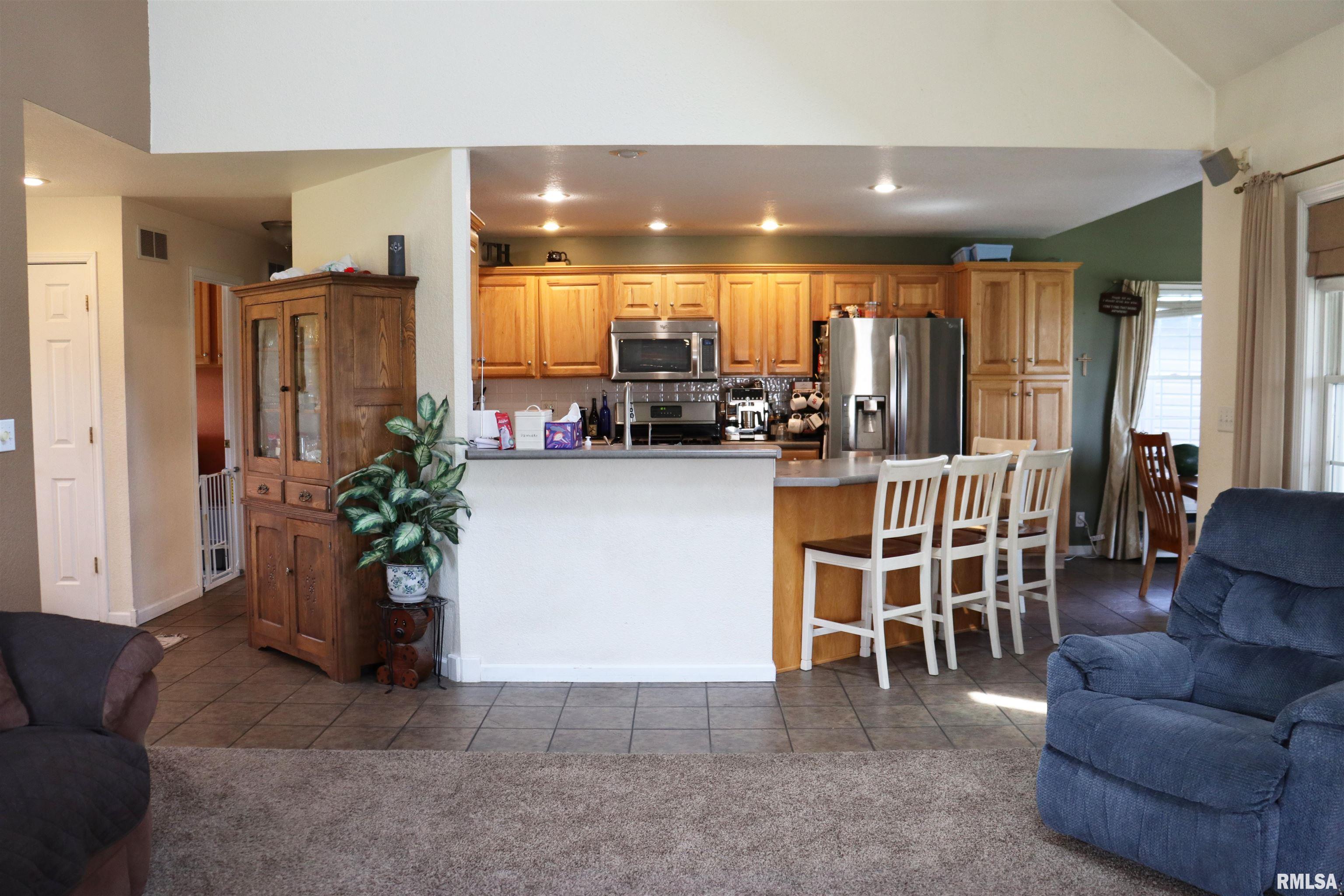 1157 East Guth Road Washington, IL 61571 - Photo 7 of 74