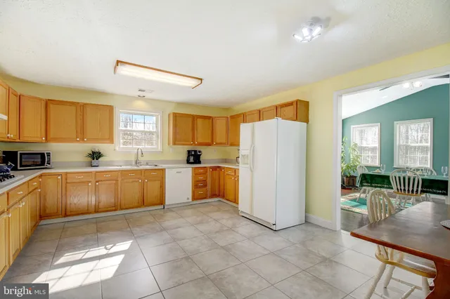 $699,999 | 6315 Dusty Trail Place, Hughesville, MD 20637