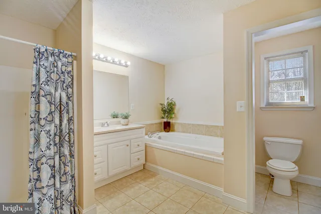 $699,999 | 6315 Dusty Trail Place, Hughesville, MD 20637