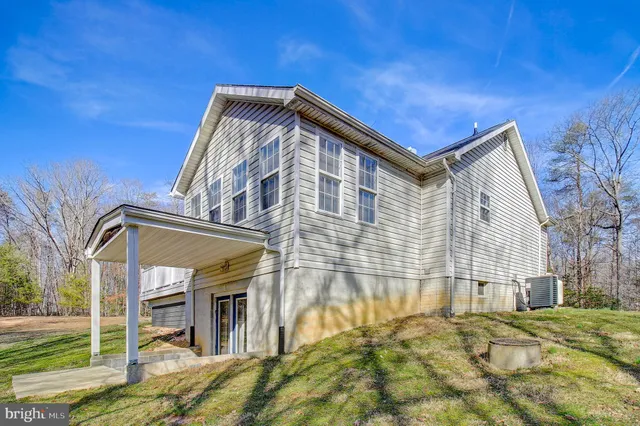 $699,999 | 6315 Dusty Trail Place, Hughesville, MD 20637