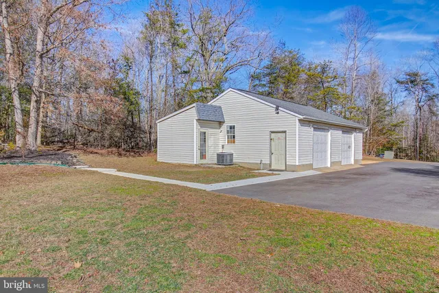 $699,999 | 6315 Dusty Trail Place, Hughesville, MD 20637