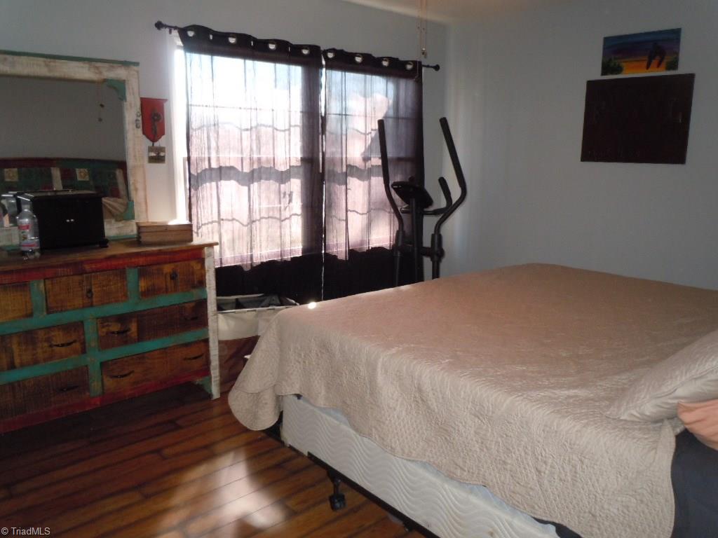 3839 Johnson Street High Point, NC 27265 - Photo 11 of 14 Gallery Image 11