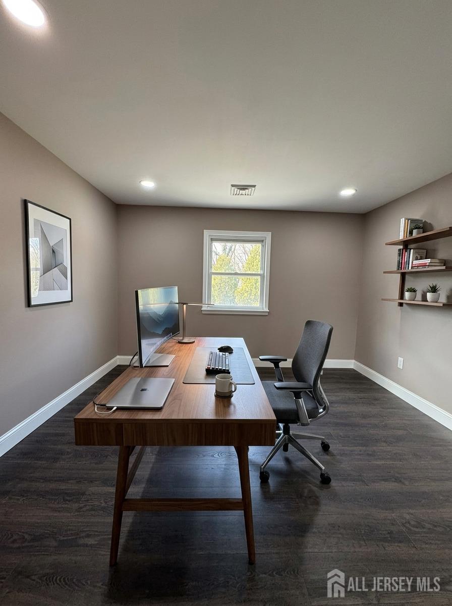 53 North Post Road West Windsor, NJ 08550 - Photo 20 of 36 a workspace with furniture and wooden floor