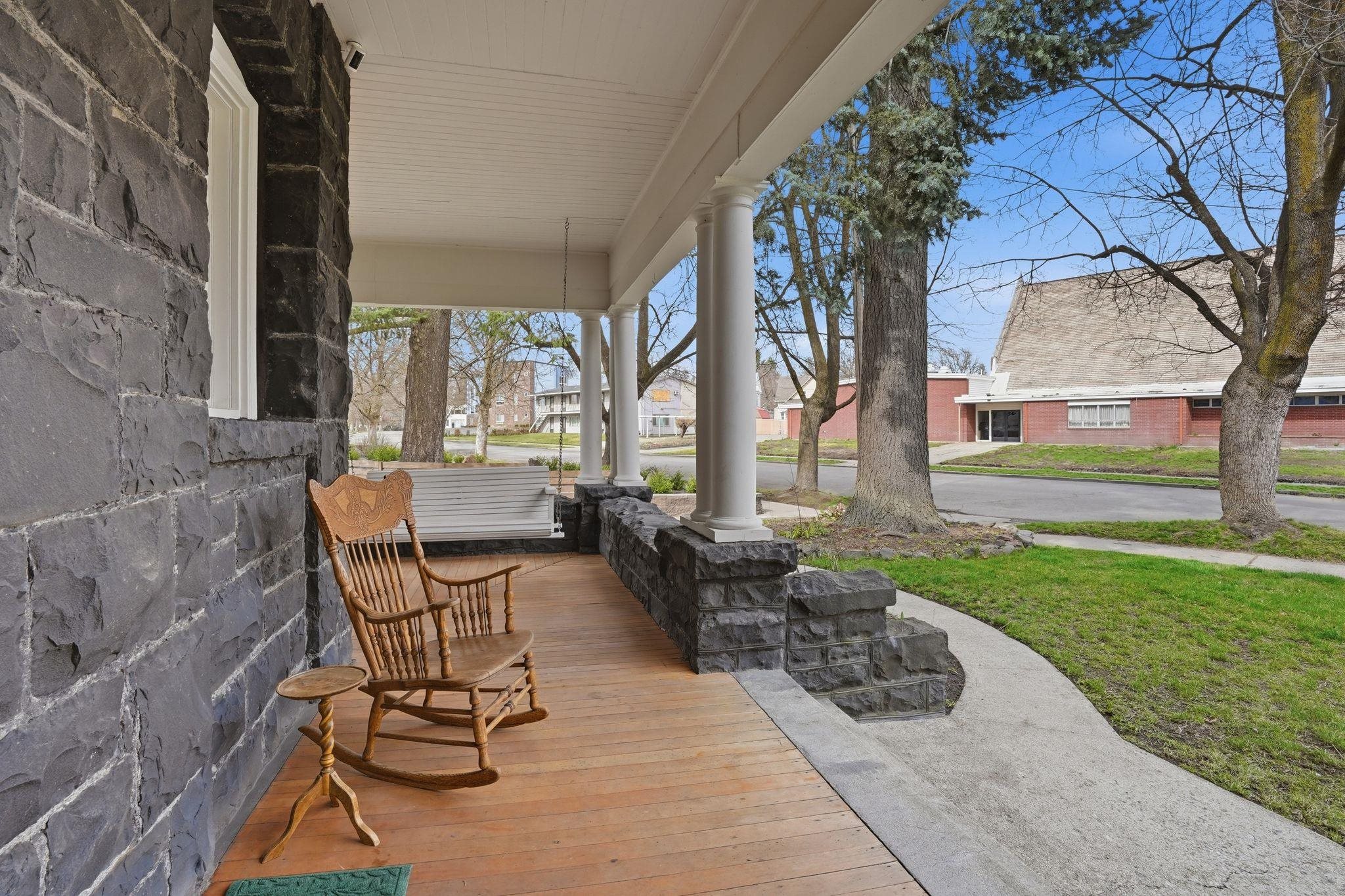 364 South Coeur D'Alene Street Spokane, WA 99201 - Photo 5 of 50