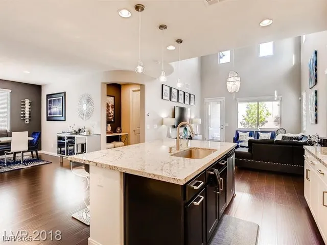 $639,990 | 8574 Bobcat Valley Drive, Las Vegas, NV 89148