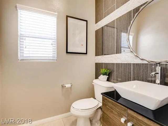 $639,990 | 8574 Bobcat Valley Drive, Las Vegas, NV 89148