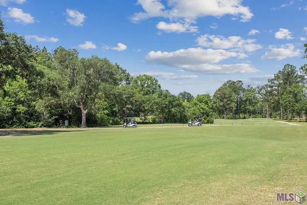 $289,000 | 23338 Fairway Gardens, Springfield, LA 70462