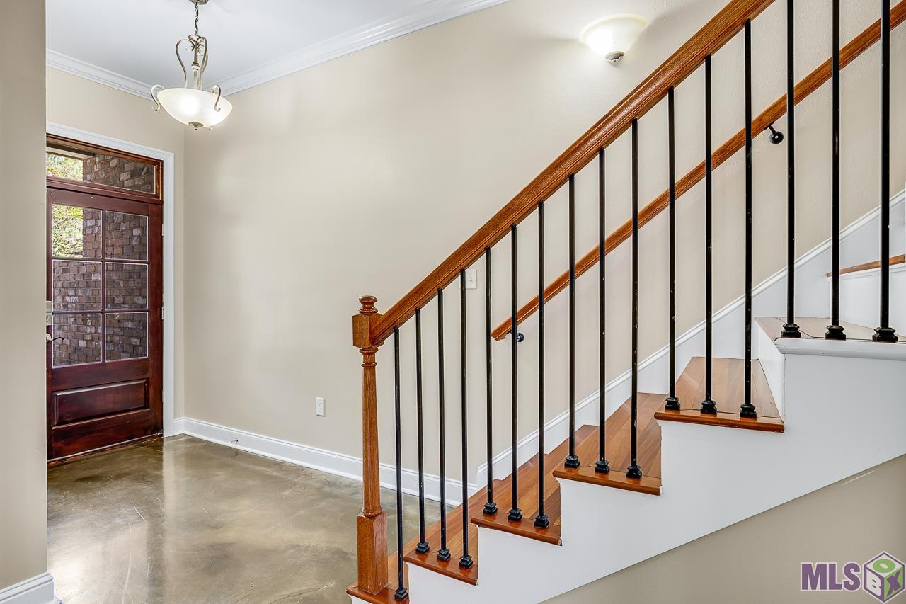 23338 Fairway Gardens Springfield, LA 70462 - Photo 3 of 40