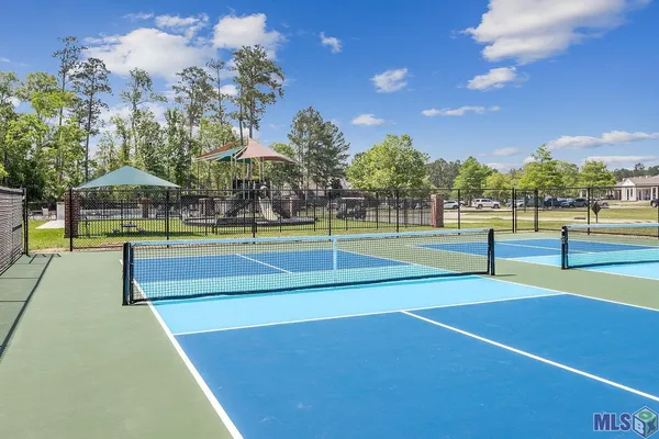 $289,000 | 23338 Fairway Gardens, Springfield, LA 70462