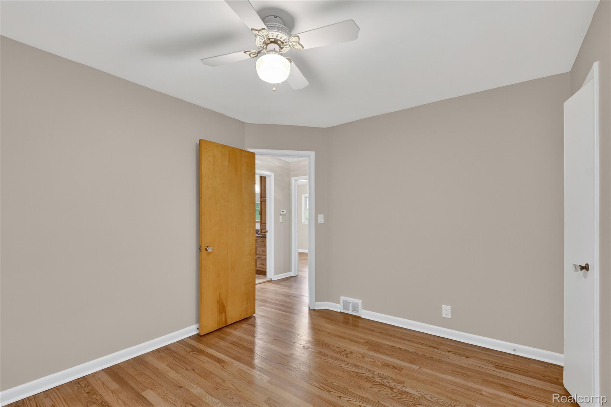 2400 Derby Road Birmingham, MI 48009 - Photo 26 of 38 31-2400-Derby-Rd-WindowStill-Real-Estate-Photography-17.jpg