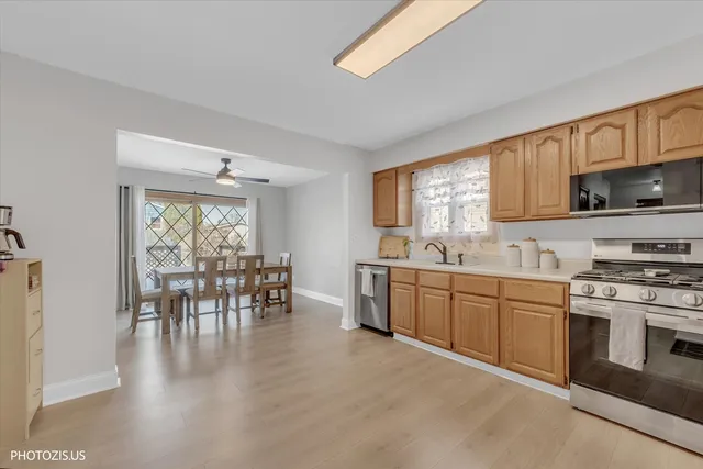 $298,500 | 314 Maple Lane, Round Lake, IL 60073