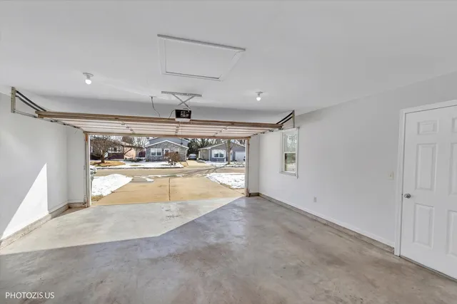 $298,500 | 314 Maple Lane, Round Lake, IL 60073