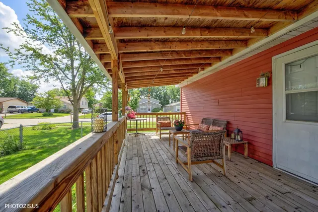 $298,500 | 314 Maple Lane, Round Lake, IL 60073