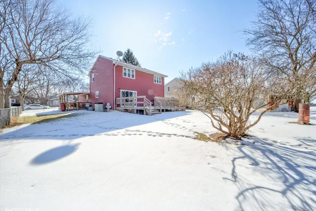 $298,500 | 314 Maple Lane, Round Lake, IL 60073