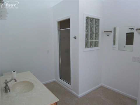 317 West River Road Flushing, MI 48433 - Photo 10 of 28 20377233-9.JPG