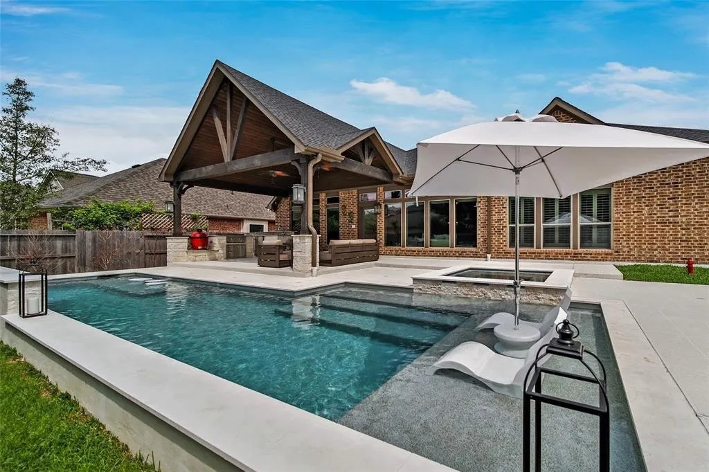 28343 Shining Creek Lane Spring, TX 77386 - Photo 3 of 39 Private Resort-Style Pool