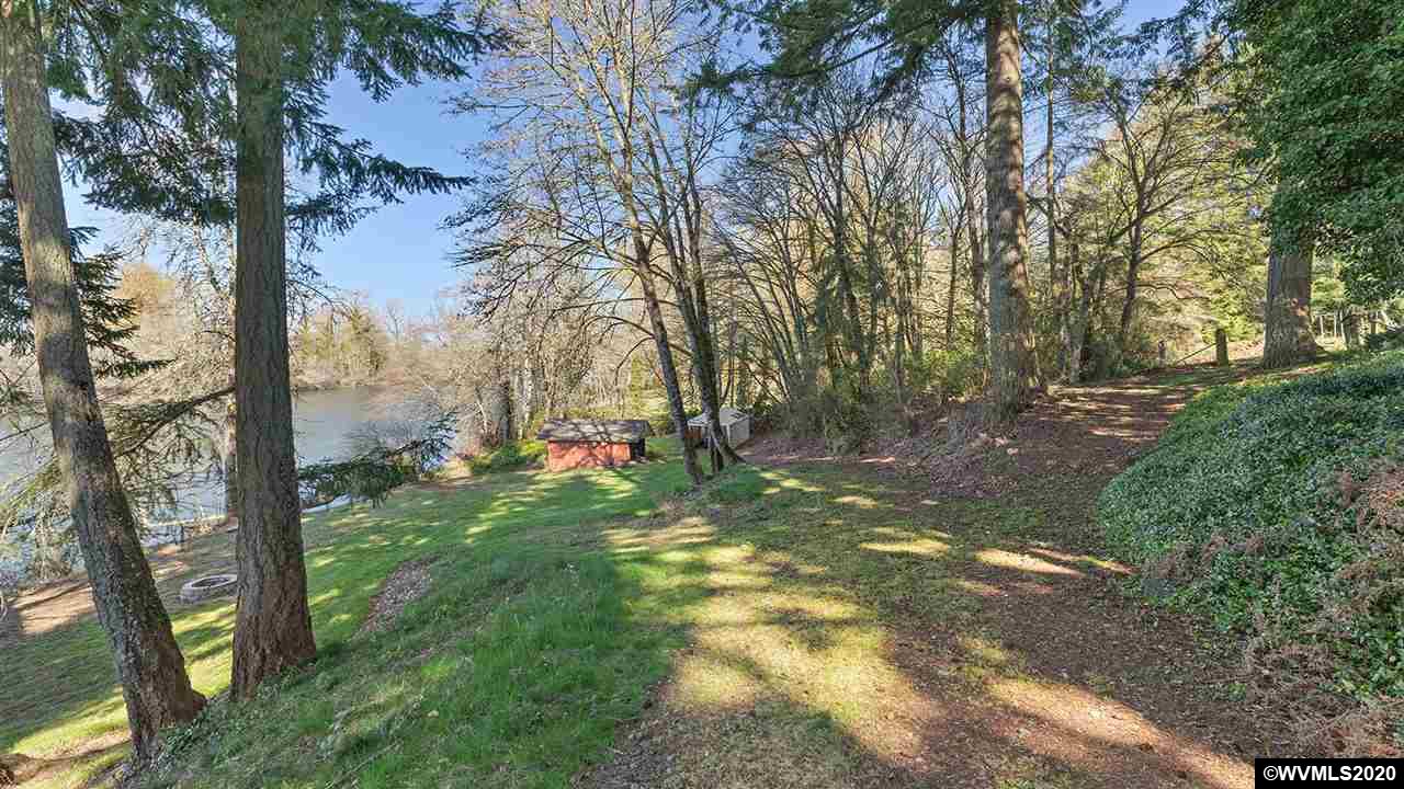 33830 Brewster Road Lebanon, OR 97355 - Photo 35 of 41
