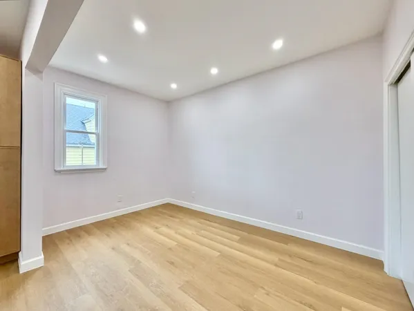 $2,600 | 130 Beach Street, Unit 2, Jersey City, NJ 07307