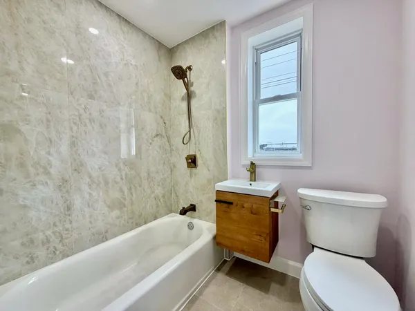 $2,600 | 130 Beach Street, Unit 2, Jersey City, NJ 07307