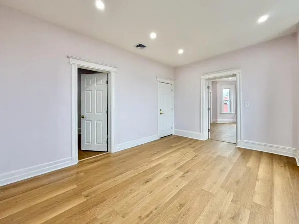 $2,600 | 130 Beach Street, Unit 2, Jersey City, NJ 07307