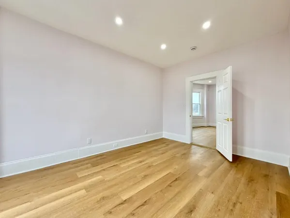 $2,600 | 130 Beach Street, Unit 2, Jersey City, NJ 07307