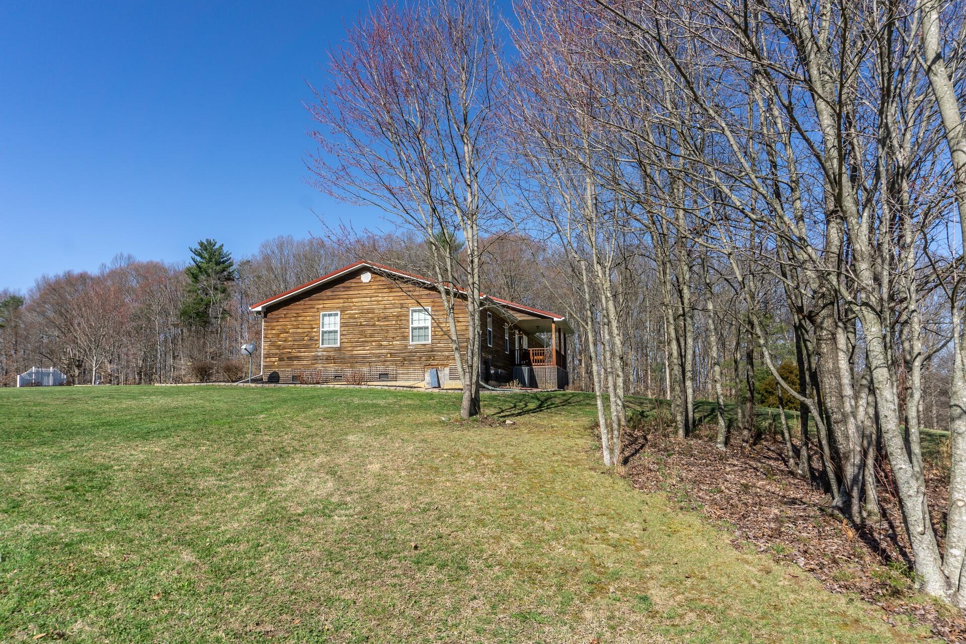 7806 Old Stage Road Chuckey, TN 37641 - Photo 54 of 78 7806OldStageC_064