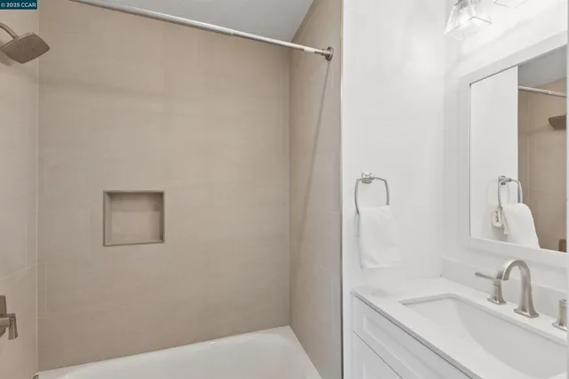 $998,000 | 7 Songbird Court, Lafayette, CA 94549