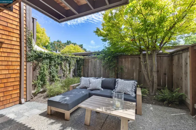 $998,000 | 7 Songbird Court, Lafayette, CA 94549