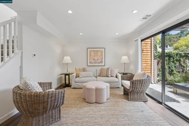 $998,000 | 7 Songbird Court, Lafayette, CA 94549