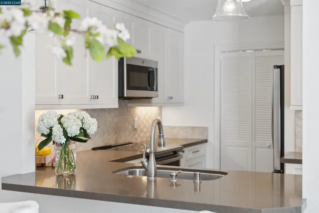 $998,000 | 7 Songbird Court, Lafayette, CA 94549