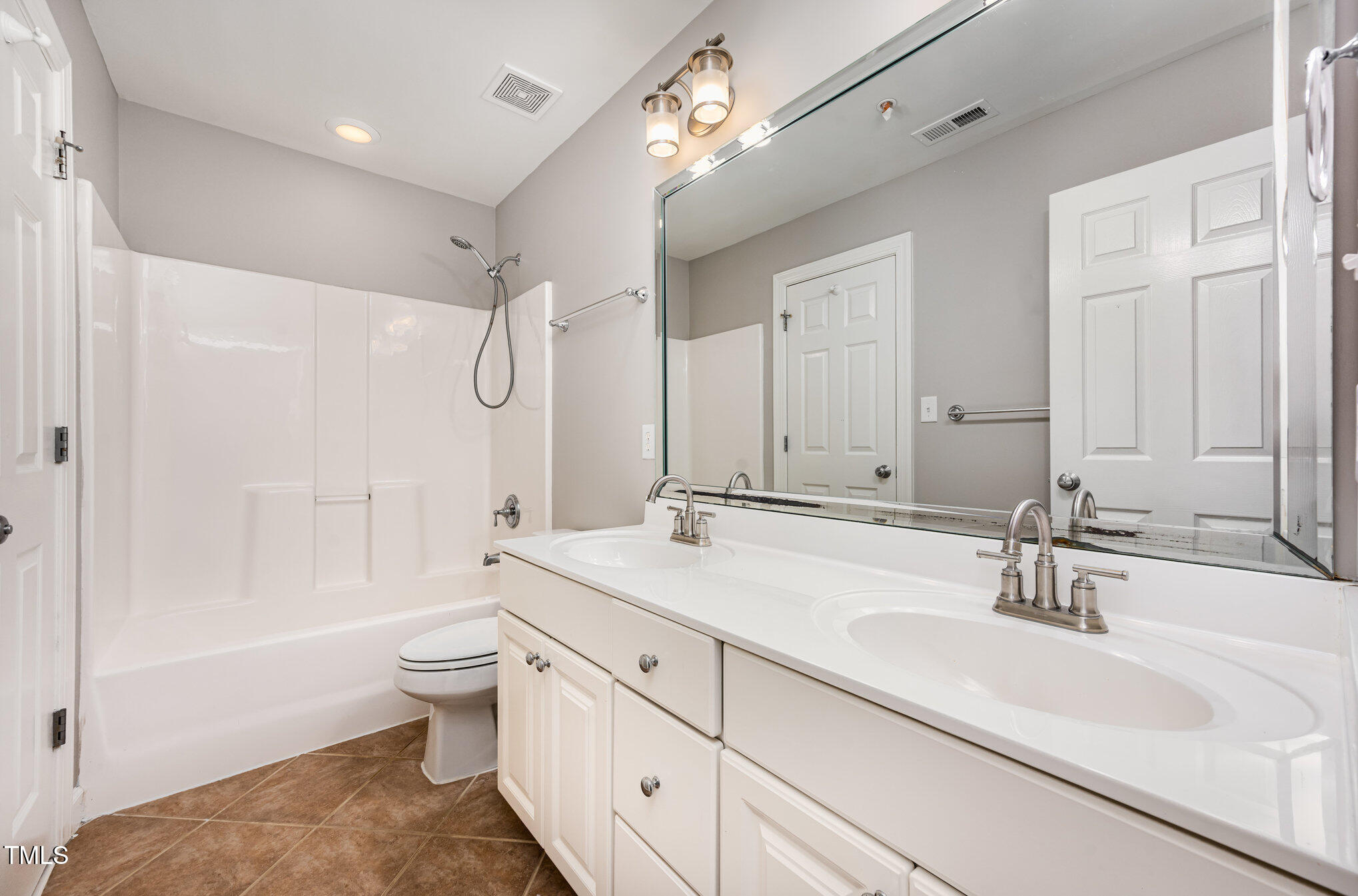 214 Towne Ridge Lane Chapel Hill, NC 27516 - Photo 24 of 32 025_file_268