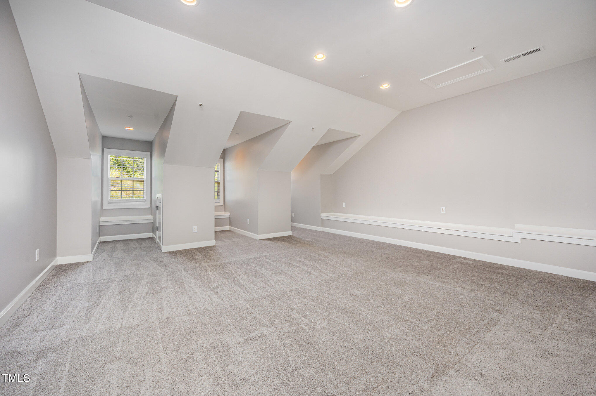 214 Towne Ridge Lane Chapel Hill, NC 27516 - Photo 25 of 32 026_file_381