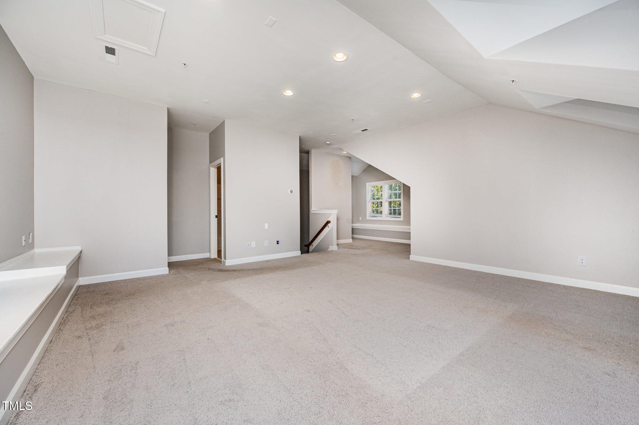 214 Towne Ridge Lane Chapel Hill, NC 27516 - Photo 26 of 32 027_file_670