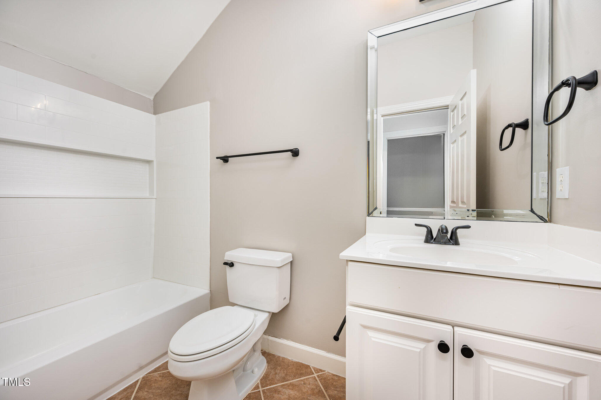 214 Towne Ridge Lane Chapel Hill, NC 27516 - Photo 28 of 32 029_file_23