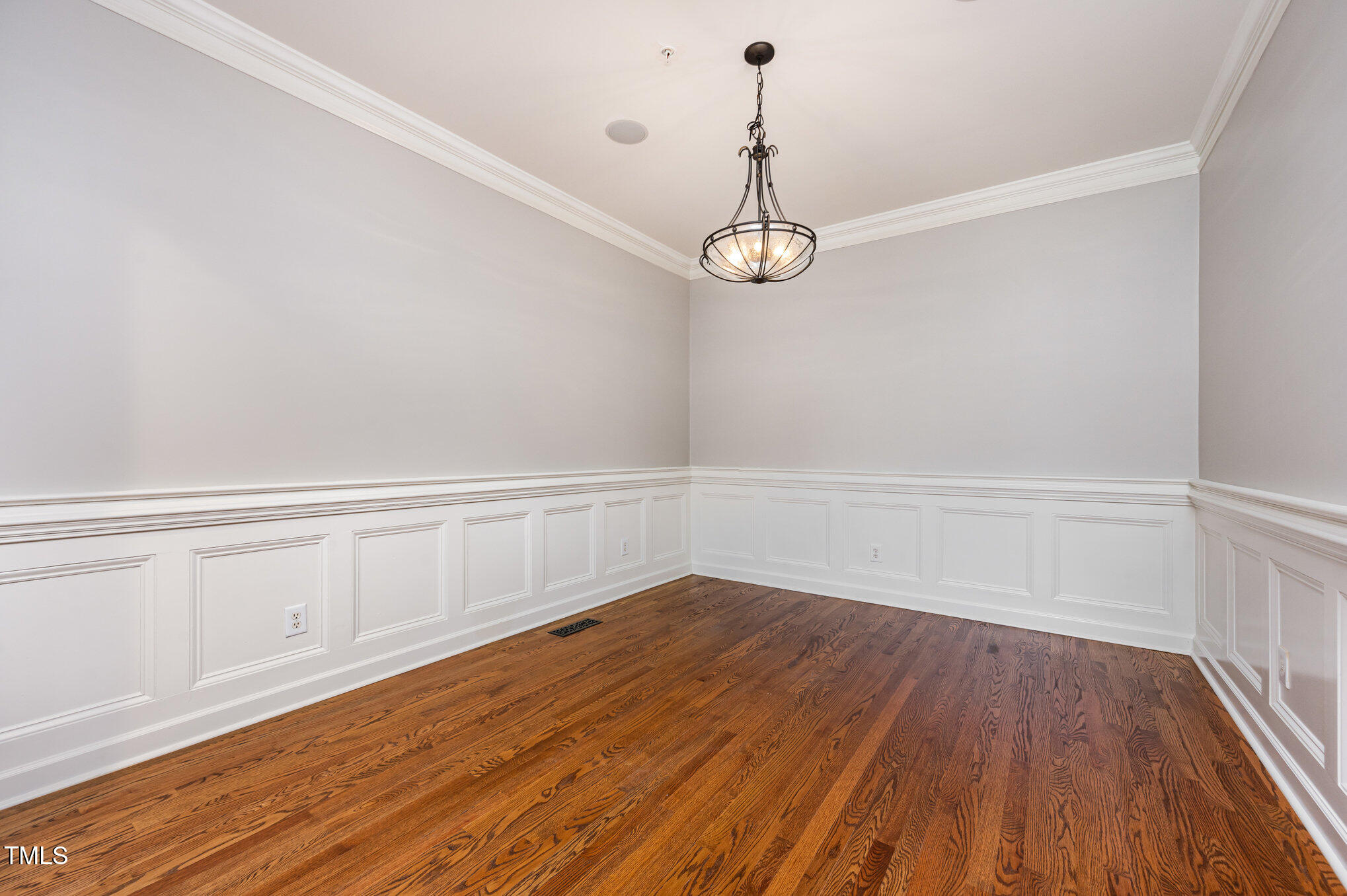 214 Towne Ridge Lane Chapel Hill, NC 27516 - Photo 6 of 32 007_file_716