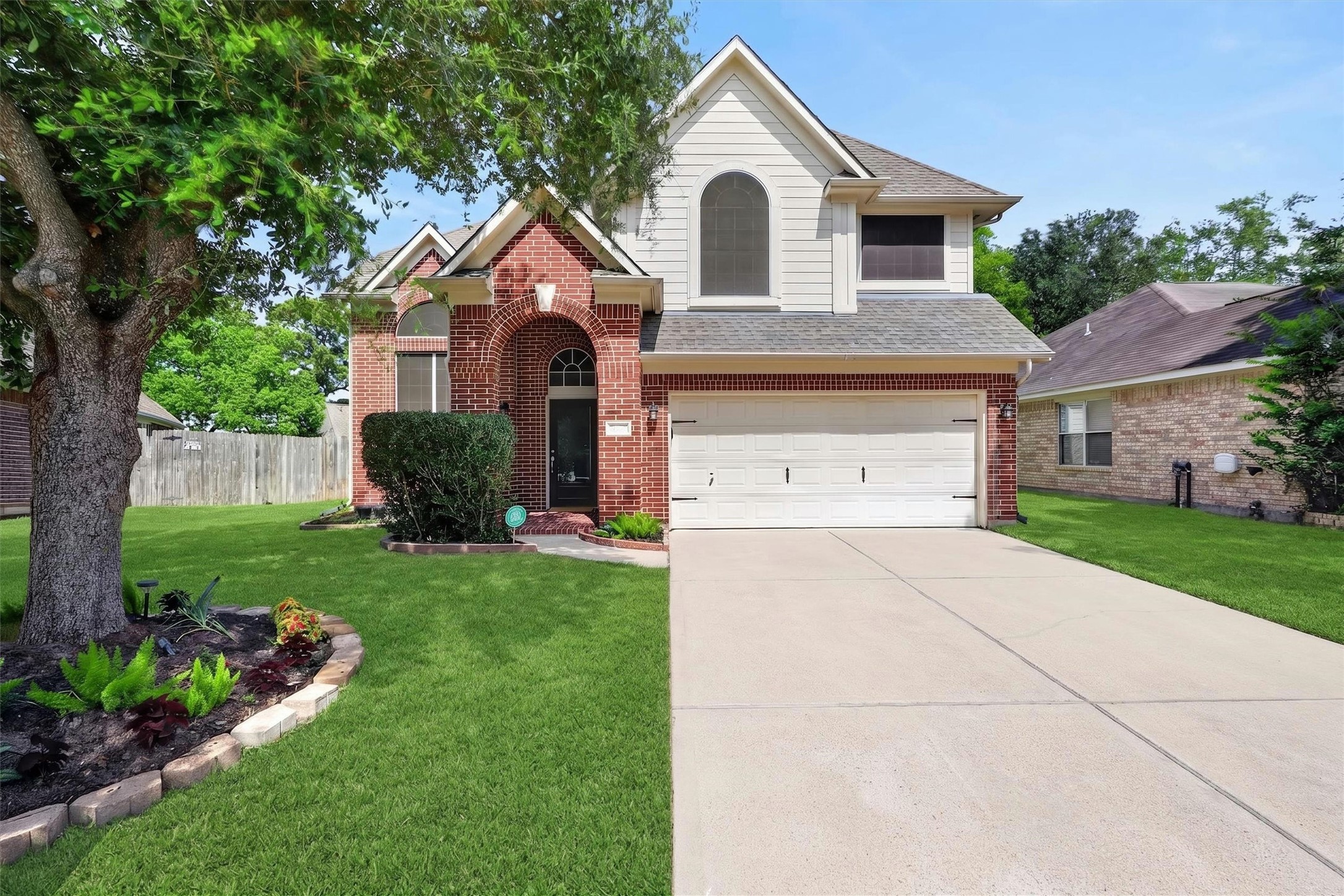 10054 Rio Bravo Road Houston, TX 77064 - Photo 3 of 41 Beautiful Exterior welcomes you to your new home!