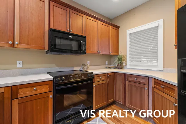 $499,900 | 17526 North Fruitport Road, Unit 9, Spring Lake, MI 49456