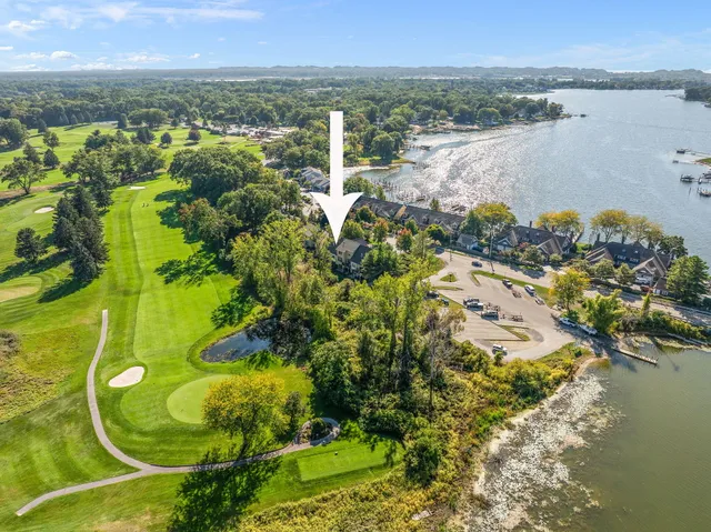 $499,900 | 17526 North Fruitport Road, Unit 9, Spring Lake, MI 49456