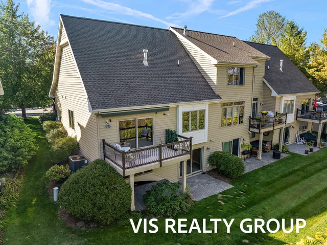 $499,900 | 17526 North Fruitport Road, Unit 9, Spring Lake, MI 49456