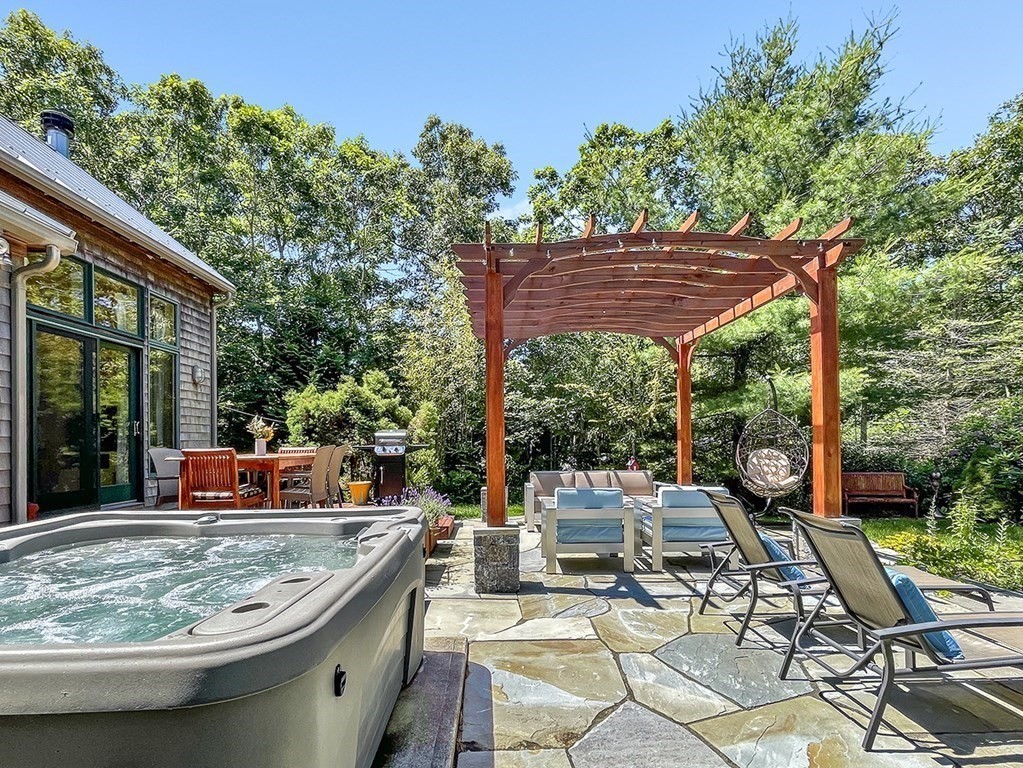 68 Tower Lane Edgartown, MA 02539 - Photo 30 of 39