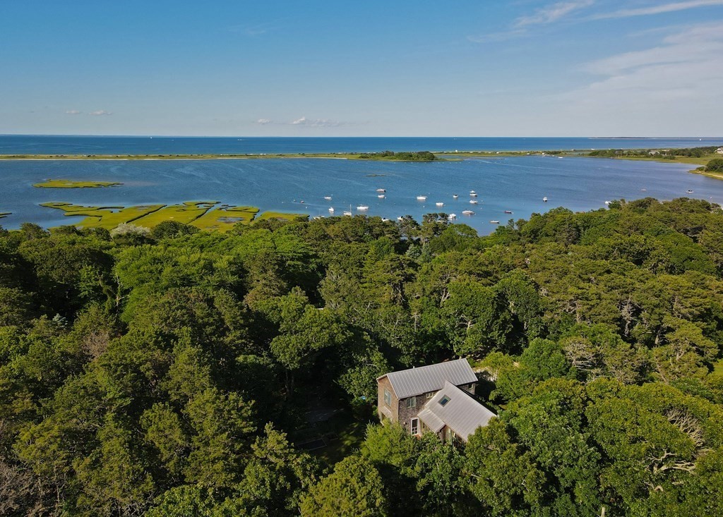 68 Tower Lane Edgartown, MA 02539 - Photo 3 of 39