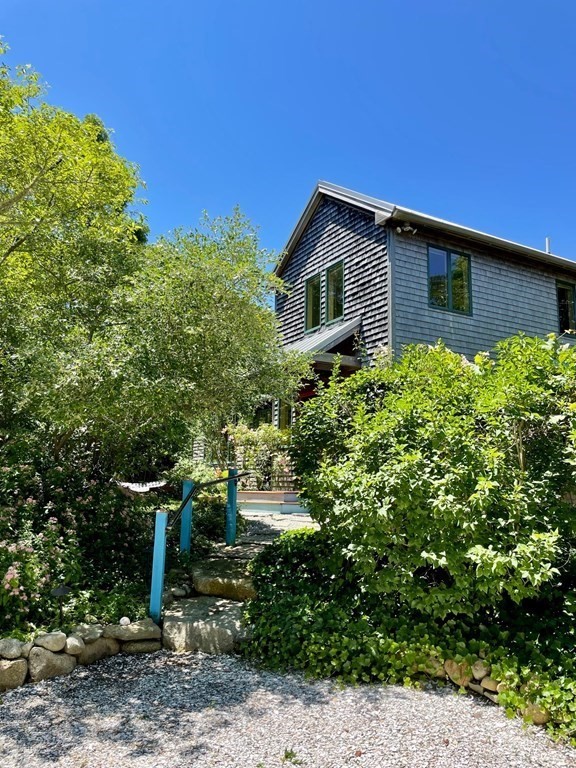 68 Tower Lane Edgartown, MA 02539 - Photo 5 of 39