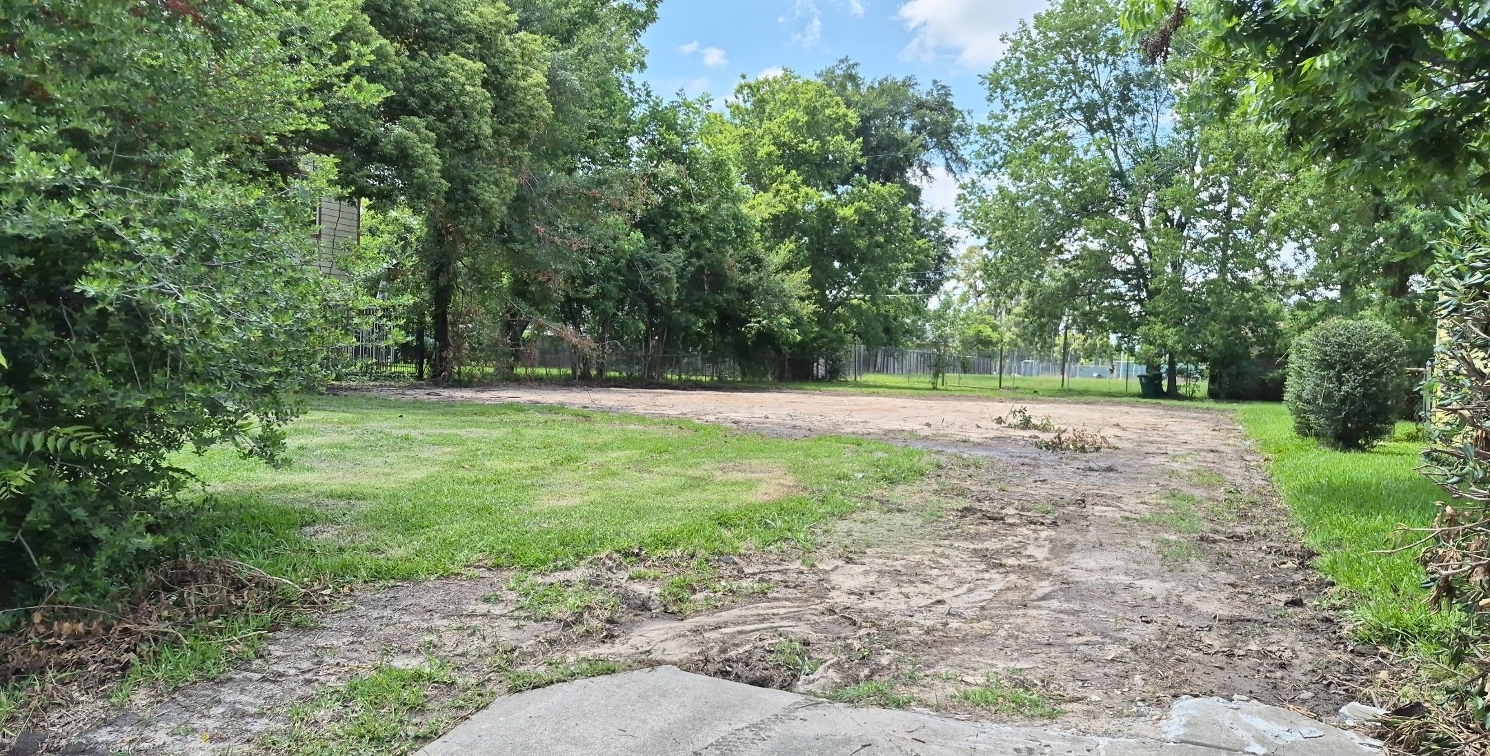 4923 Winnetka Street Houston, TX 77021 - Photo 2 of 6 a view of outdoor space with trees all around