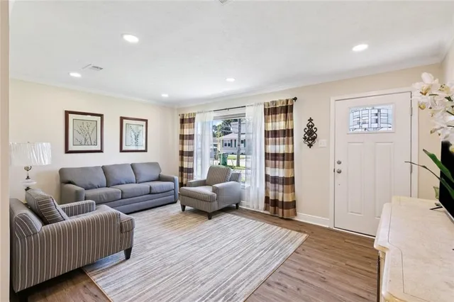 $324,900 | 137 Diane Avenue, River Ridge, LA 70123