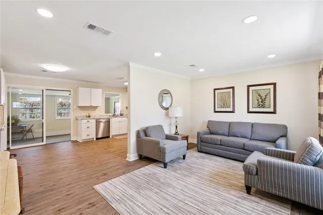 $324,900 | 137 Diane Avenue, River Ridge, LA 70123