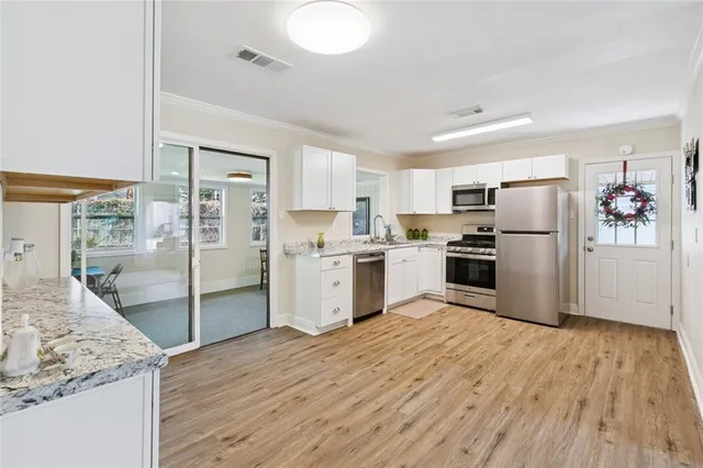 $324,900 | 137 Diane Avenue, River Ridge, LA 70123