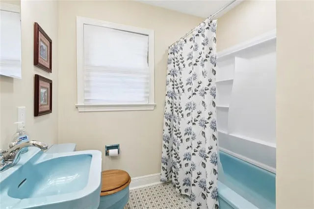 $324,900 | 137 Diane Avenue, River Ridge, LA 70123