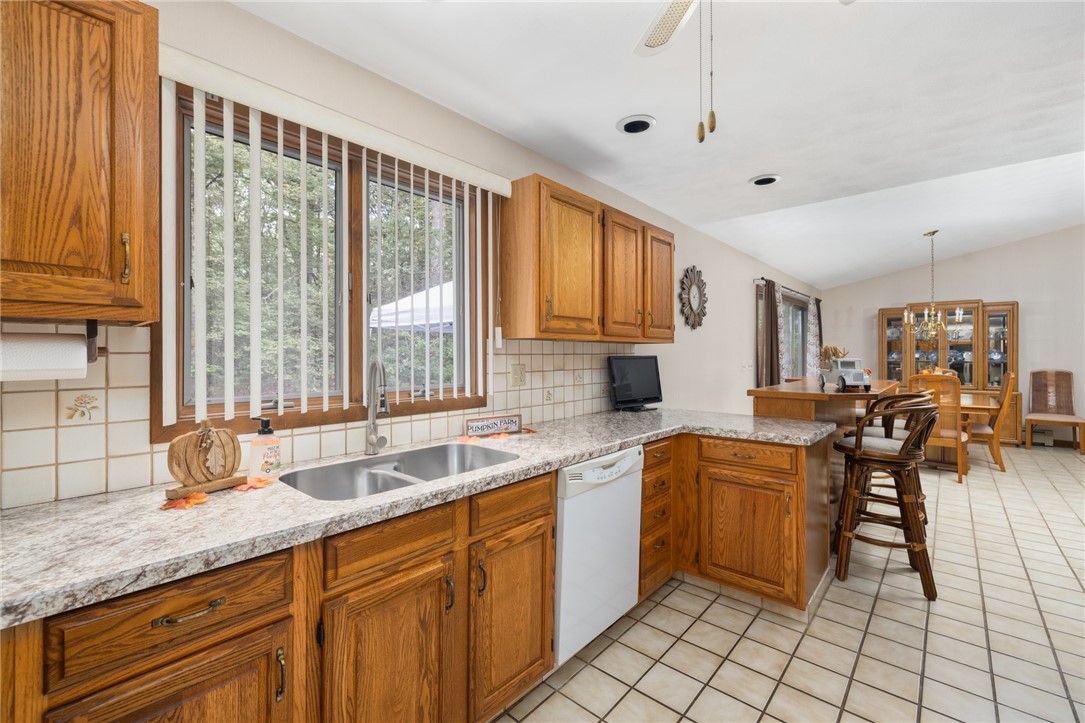 137 Widow Sweets Road Exeter, RI 02822 - Photo 18 of 48