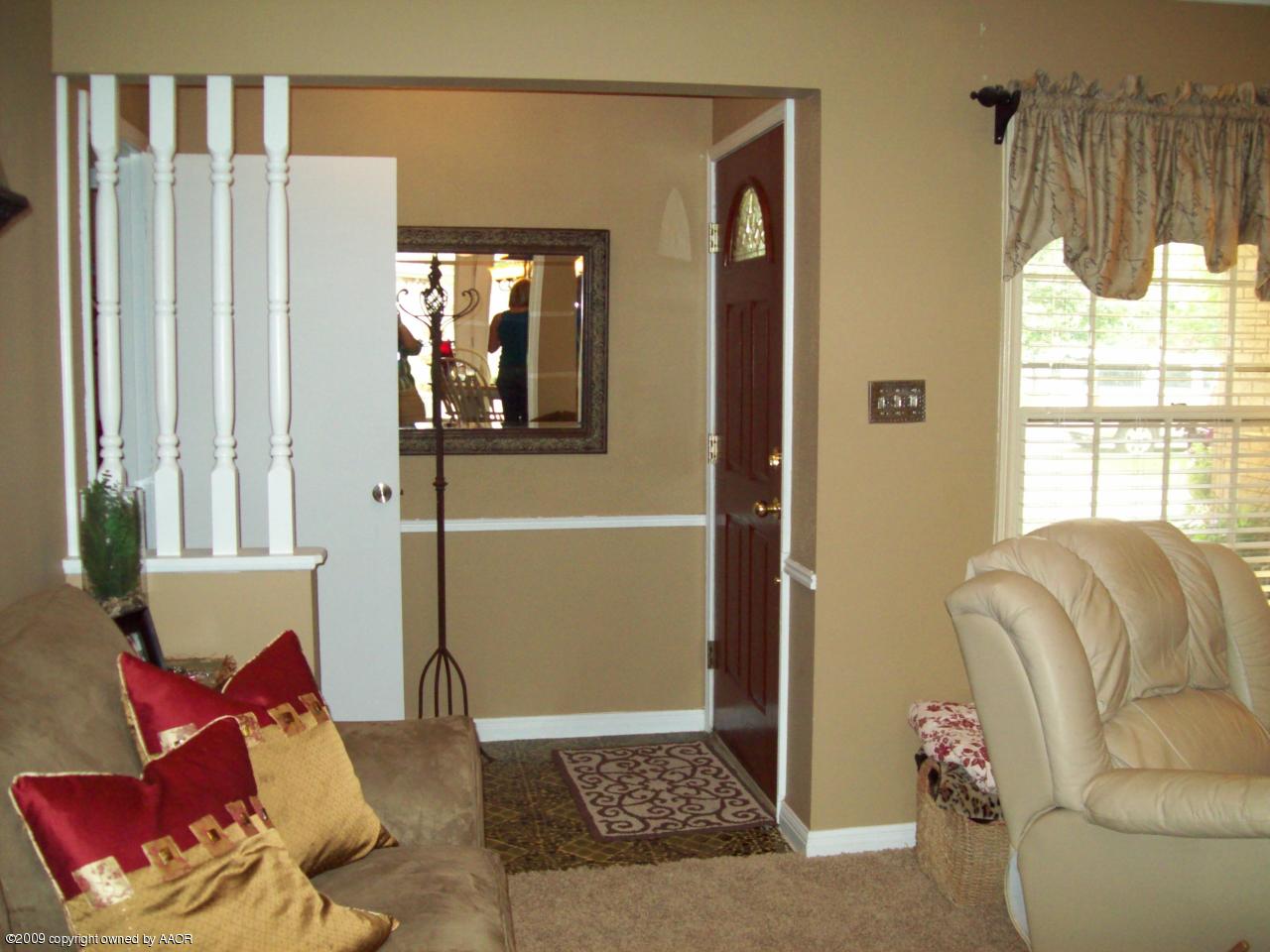 5516 Randolph Road Amarillo, TX 79106 - Photo 7 of 19 view of front door