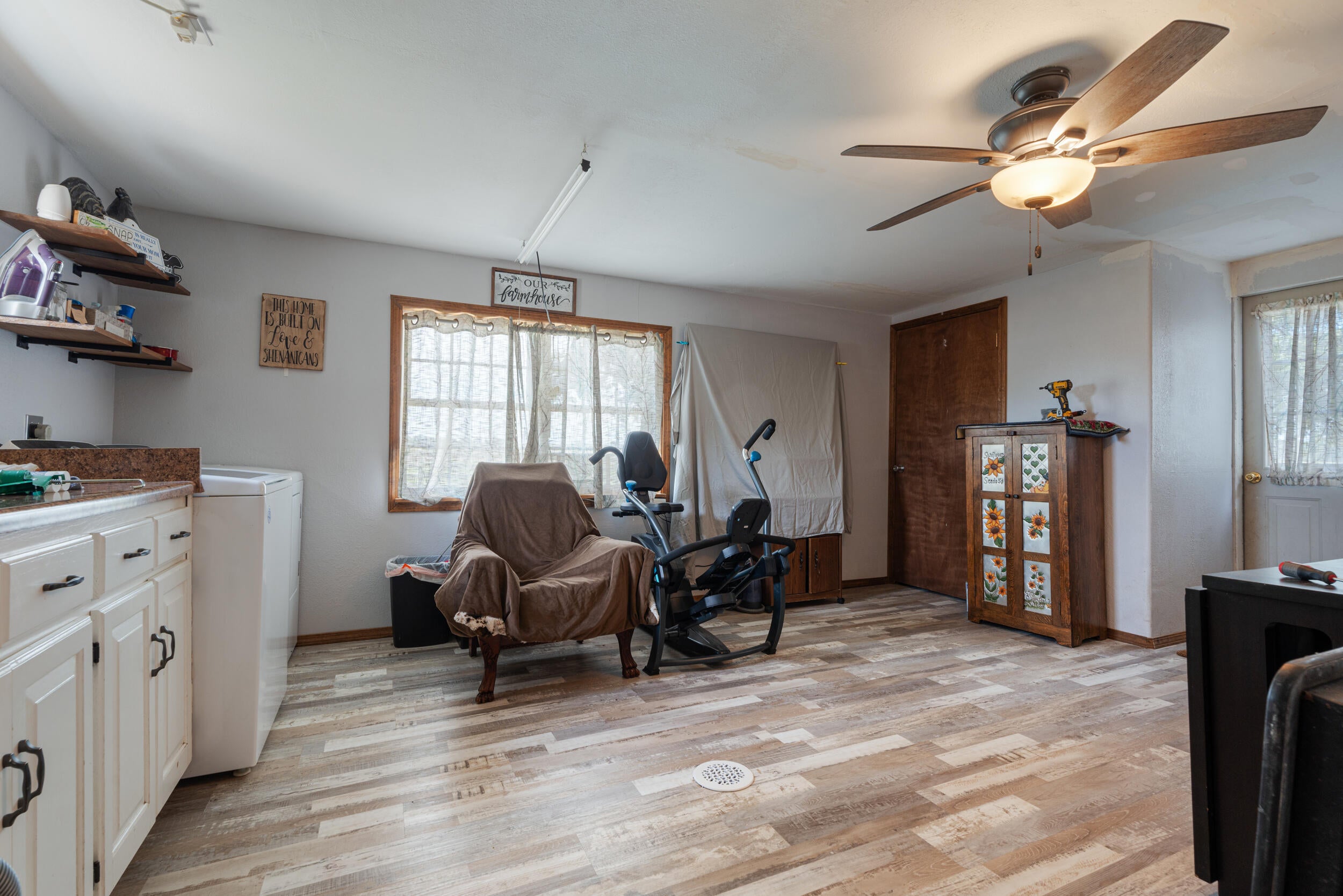 14901 South 540 Road Miami, OK 74354 - Photo 10 of 15 Extra Room